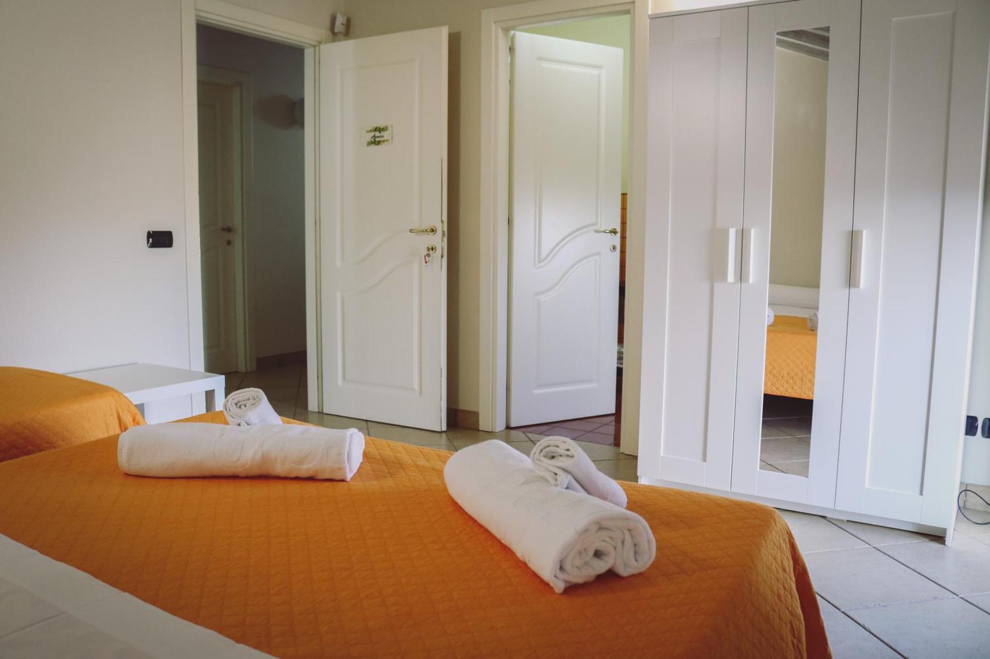Ranch Simeto Hotell Paterno  Exteriör bild